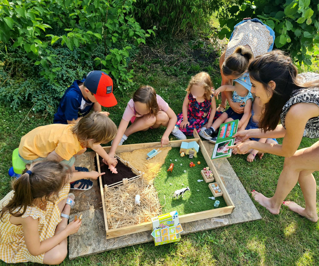 https://mampetitepomme.fr/wp-content/uploads/2023/07/mampimpampom-enfants02.jpg